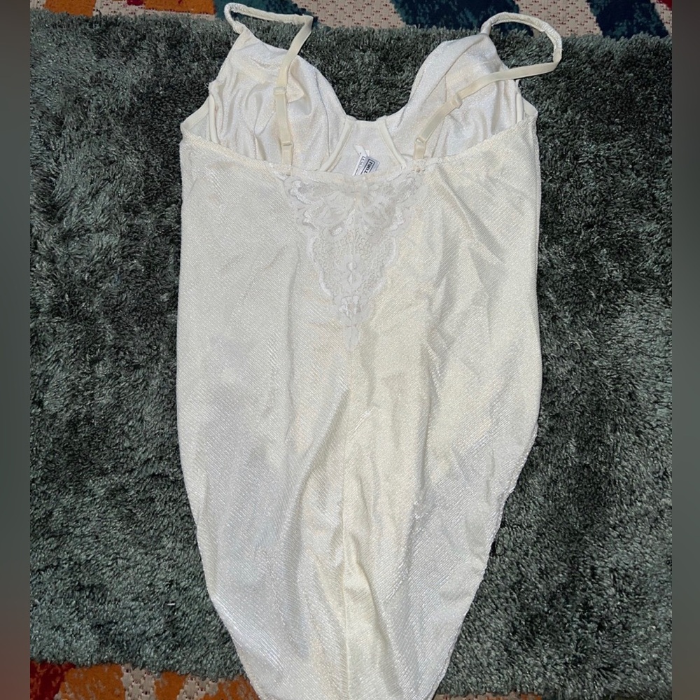 Natori beauty body color cream size 36 B